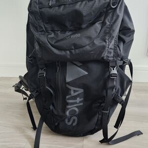 Atlas adventure photography backpack 35-60L